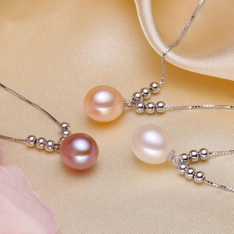 Cultured Freshwater Pearl Pendant Necklace (10-11mm)