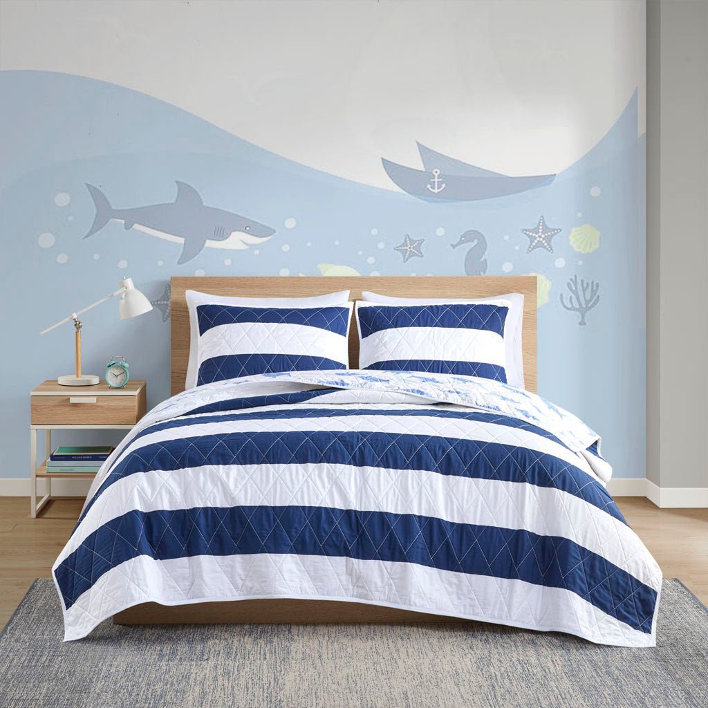 Cotton Cabana Stripe Reversible Quilt Set with Shark Reverse