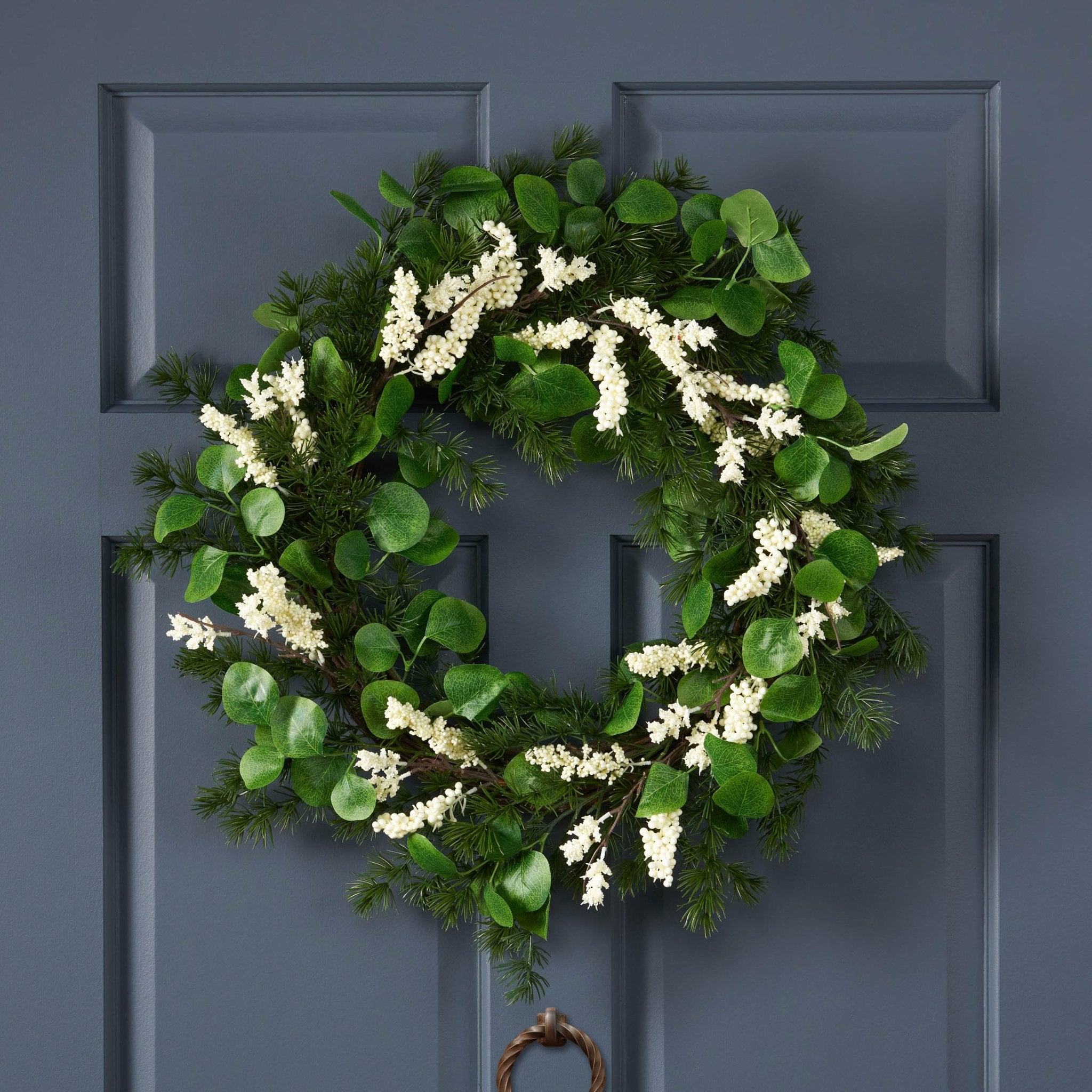 25.5 LEAVES/BERRY WREATH