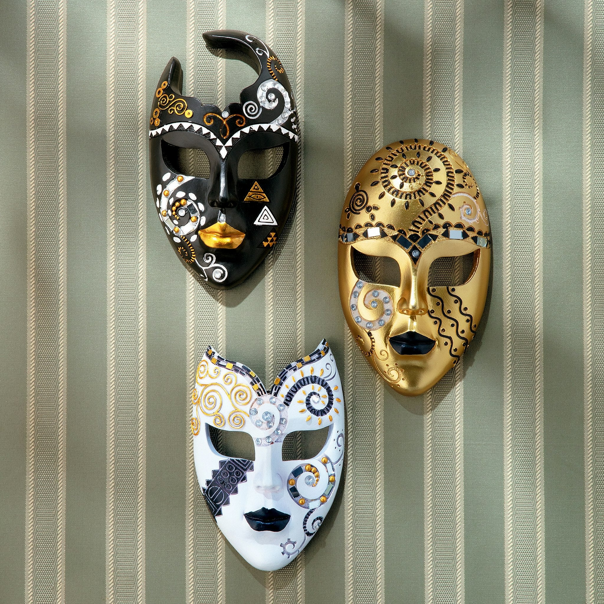 Petite Mardi Gras Carnivale Wall Mask Collection