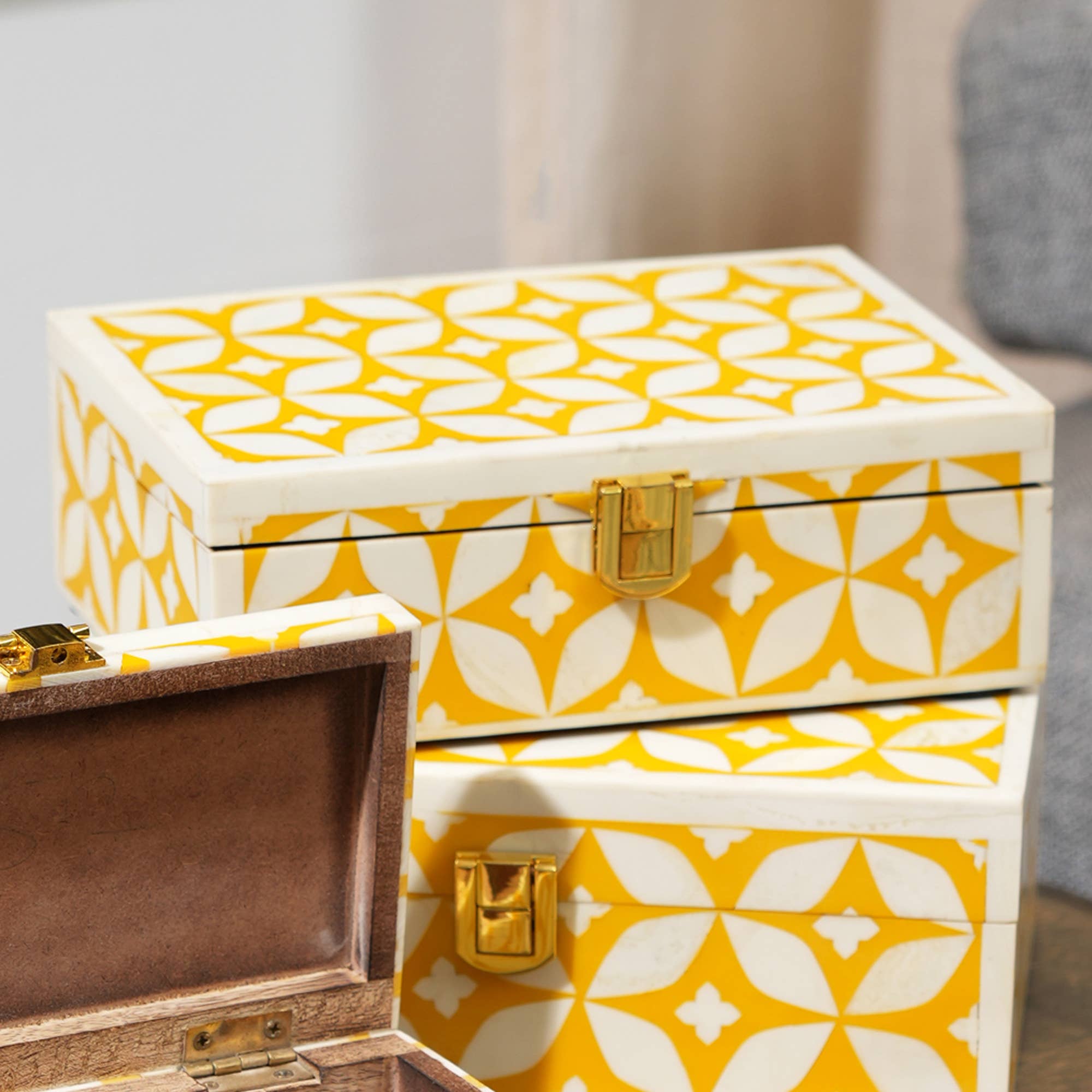 Elegant Gaynor Keepsake Box for Stylish Organization