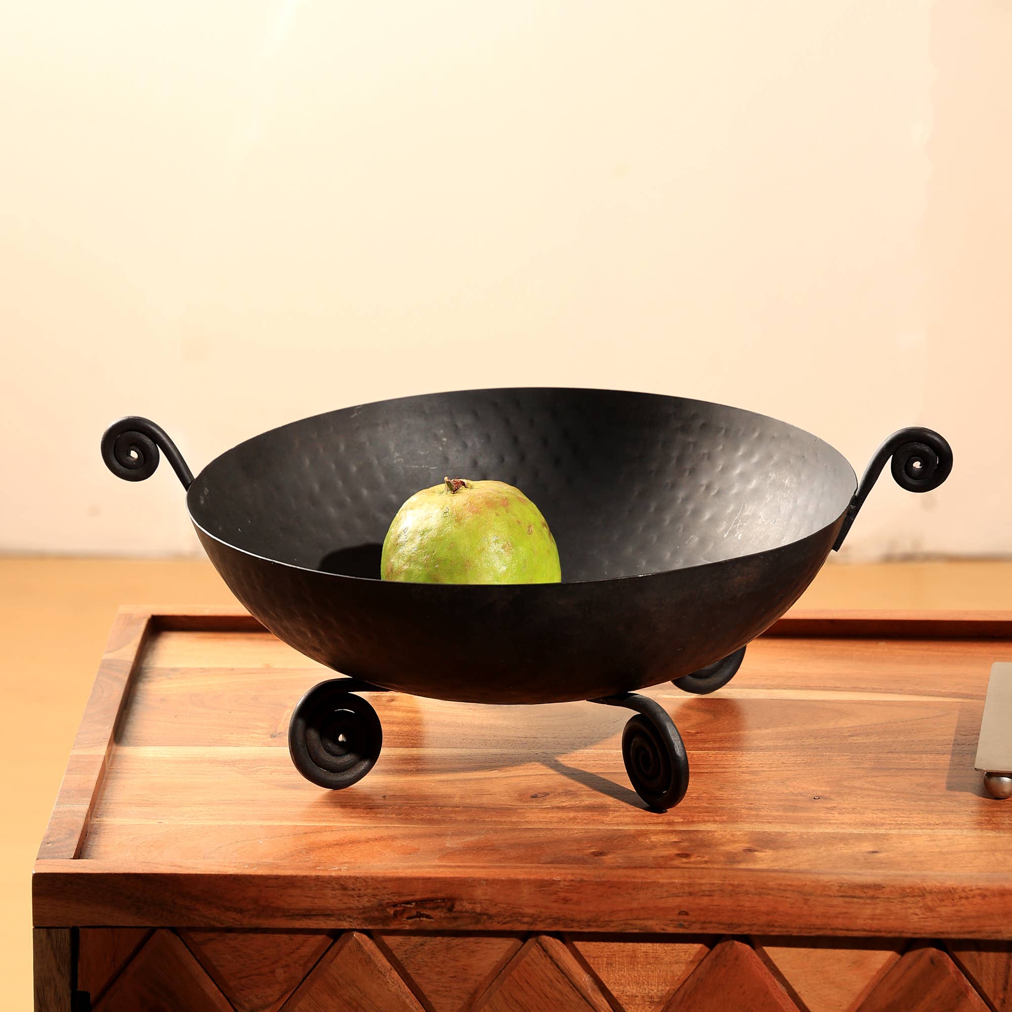 Elegant Wooden Salad Bowl for Entertaining