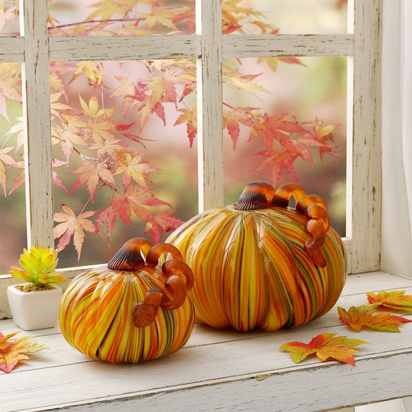 2 Pack Glass Pumpkins, Hand Blown Tabletop Collectible Fugurines Decor for Fall Harvest