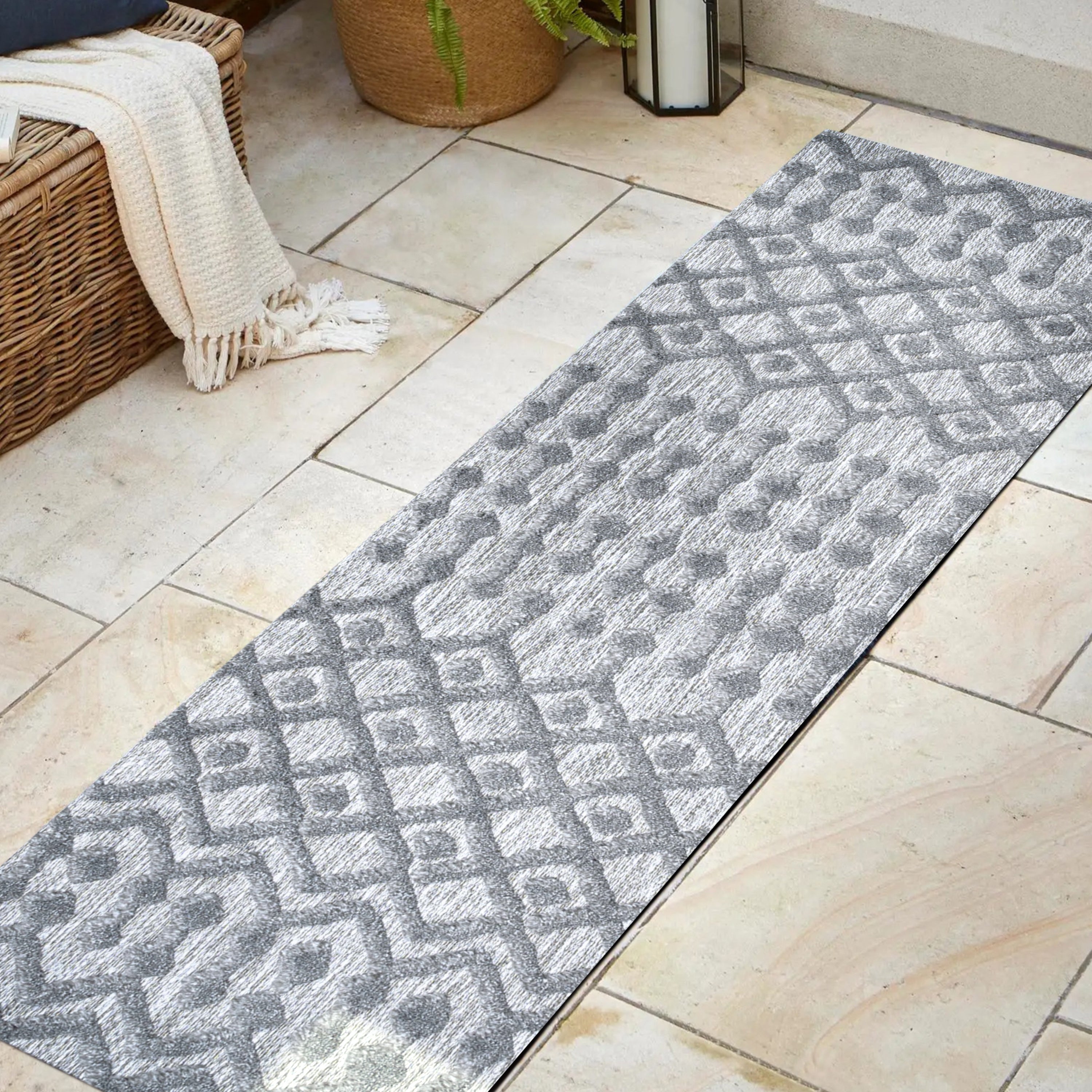 Peralta Moroccan Diamond Indoor/Outdoor Runner Rug