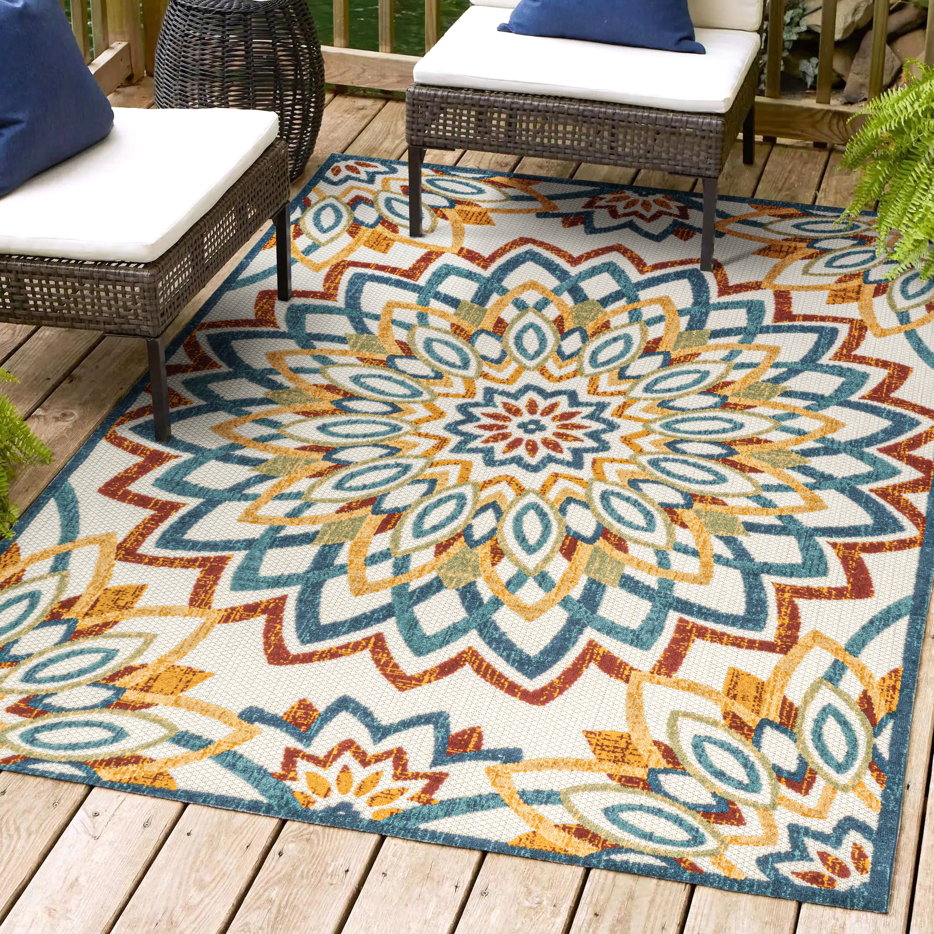 Flora Abstract Bold Mandala High-Low Indoor/Outdoor Area Rug