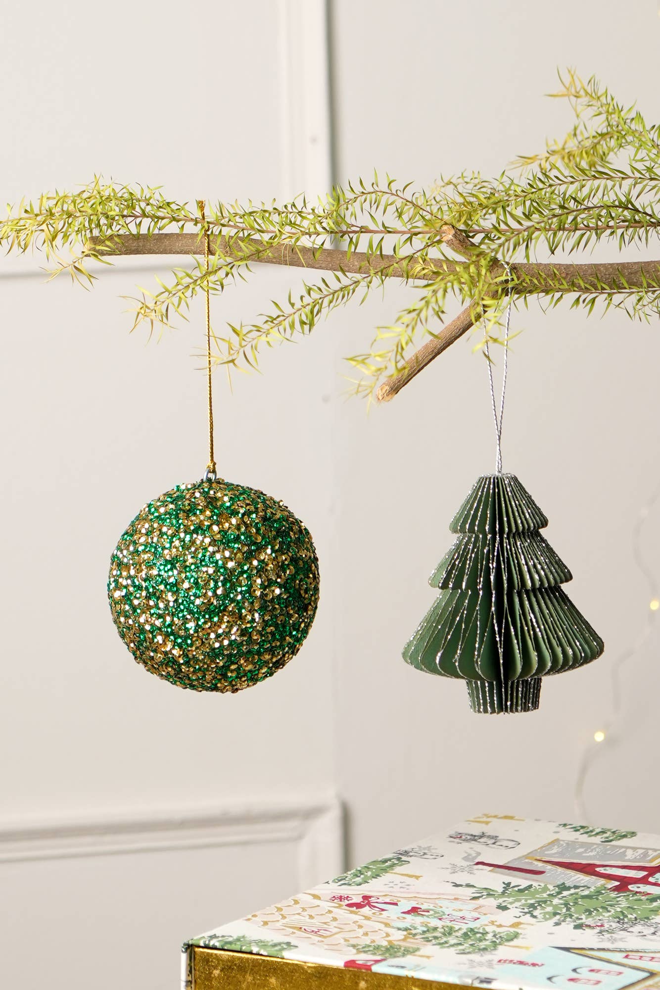 SEQUINS LAC BALL HANGING ORNAMENT- Gold & Green (Case of 8)