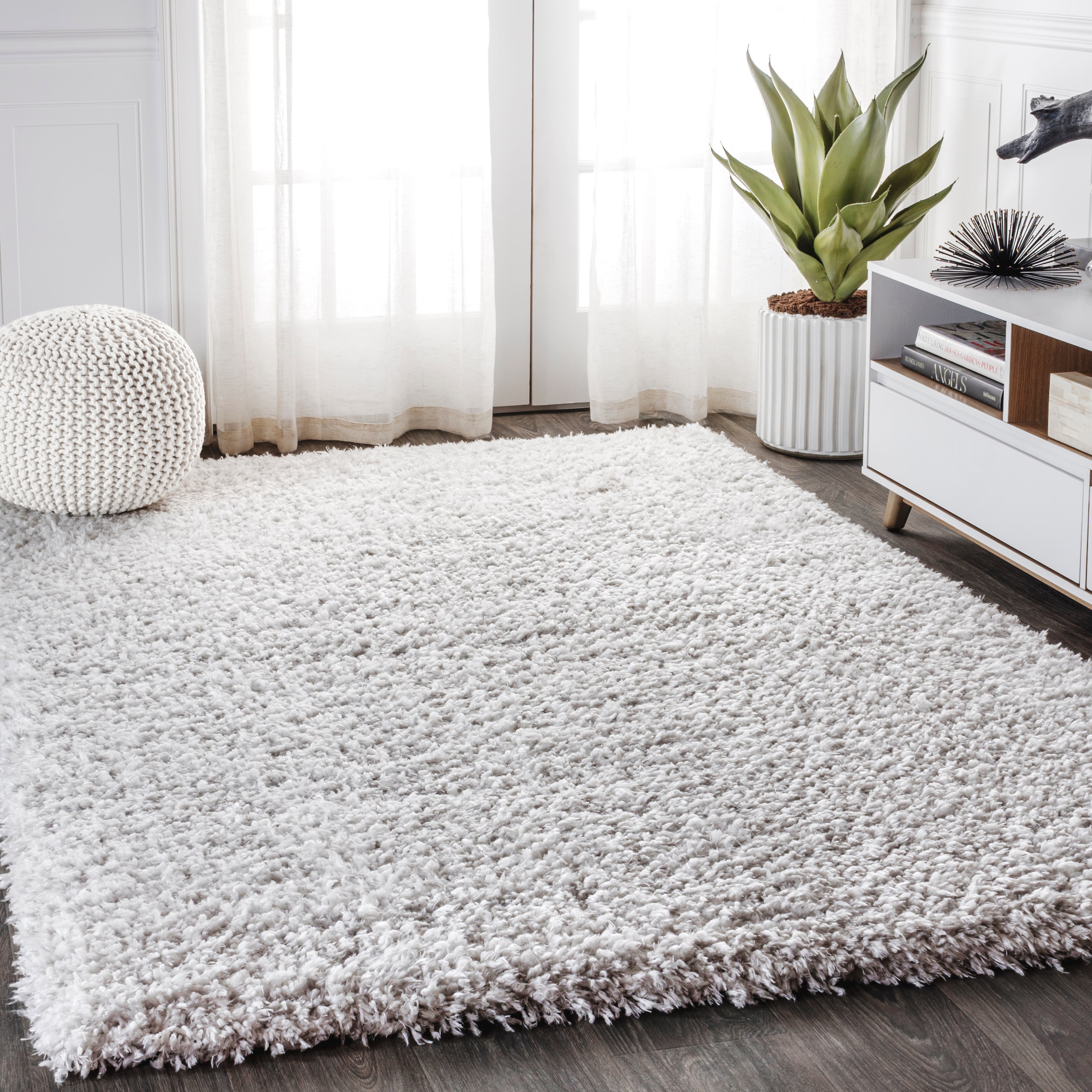 Aydin Solid Plush Shag Area Rug