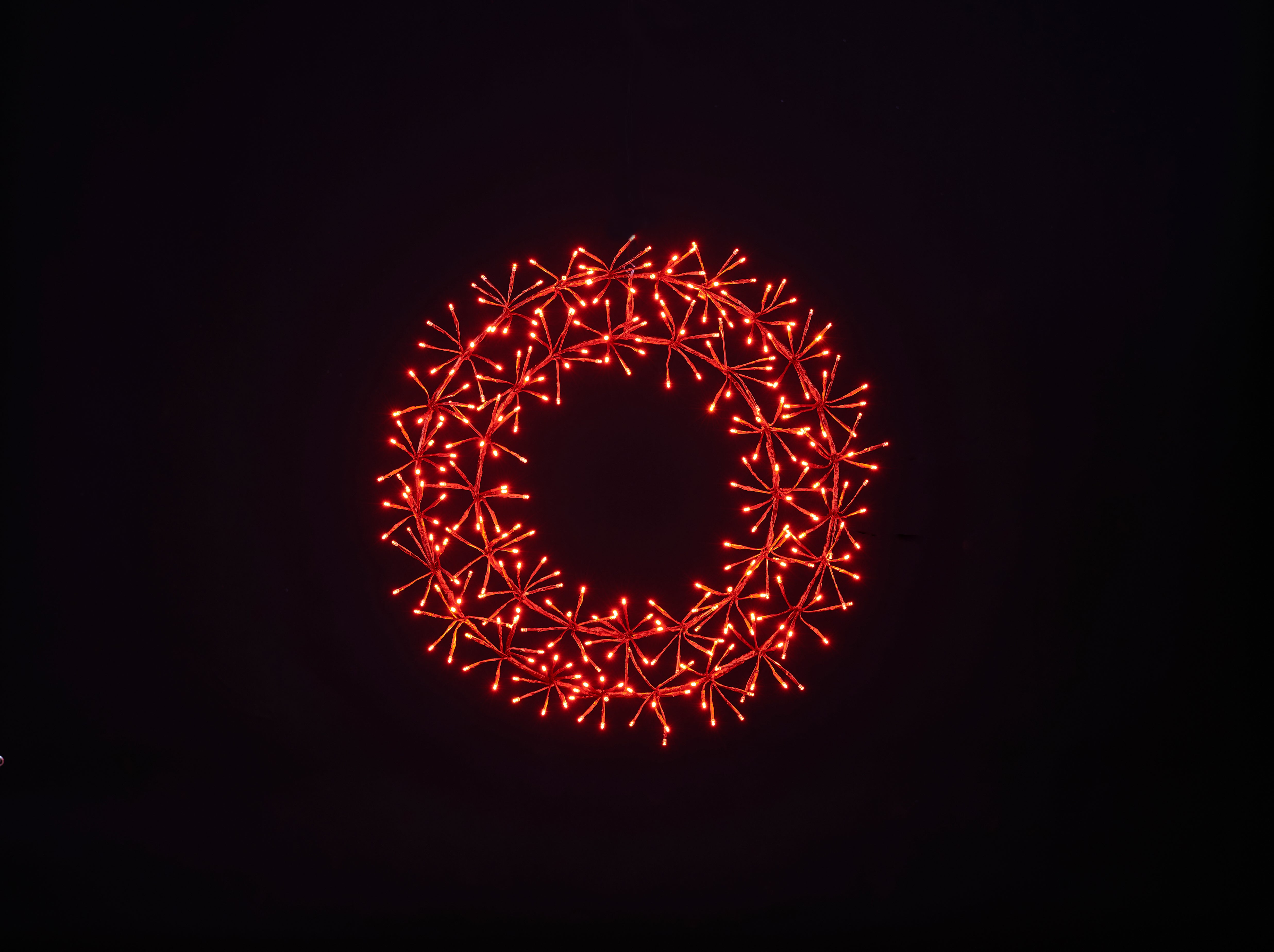 2' Micro LED Wreath with 280 Steady Burn Lights and 40 Flash Red Lights 16.5 extension wire - Red Frame