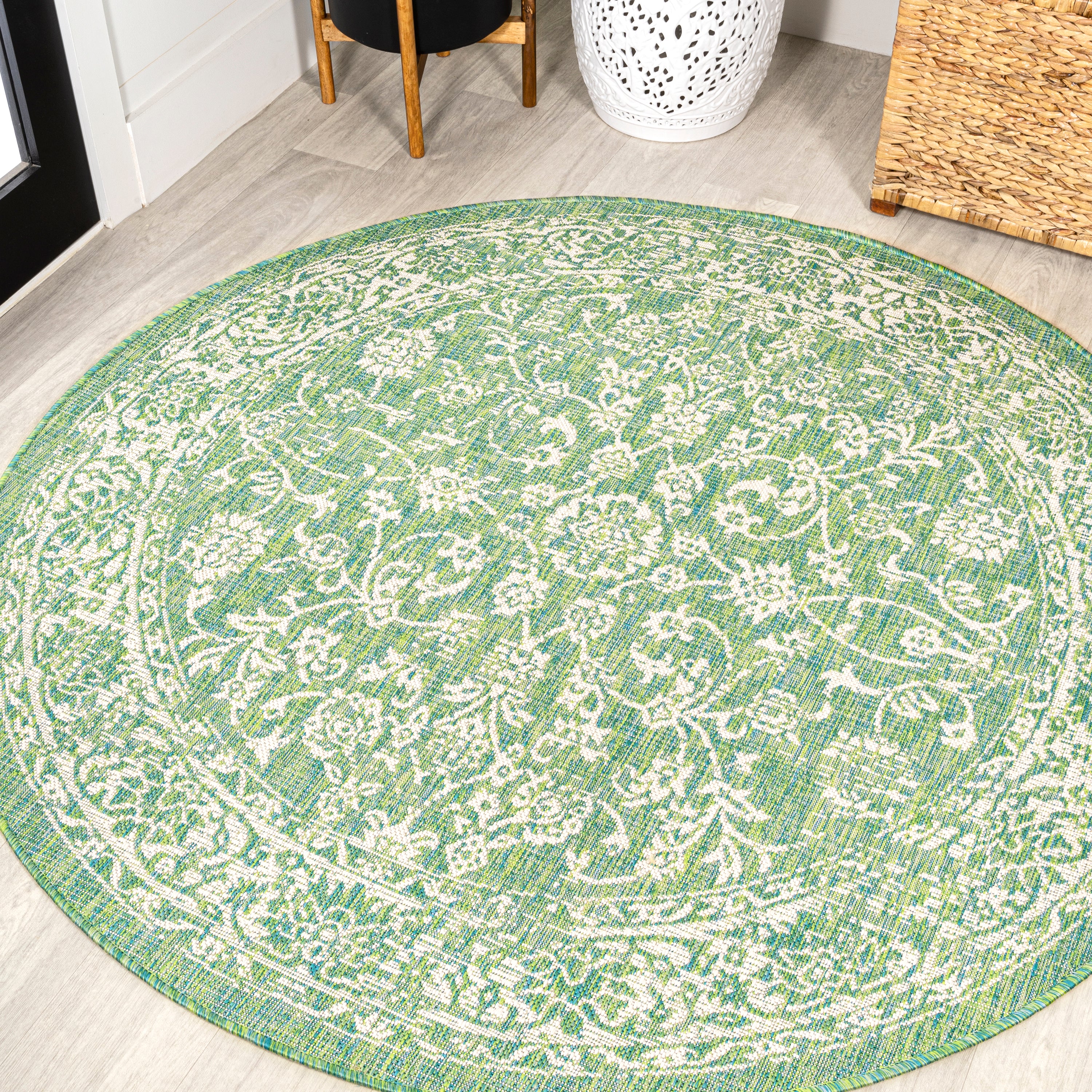 Tela Bohemian Textured Weave Floral Indoor/Outdoor Round Area Rug