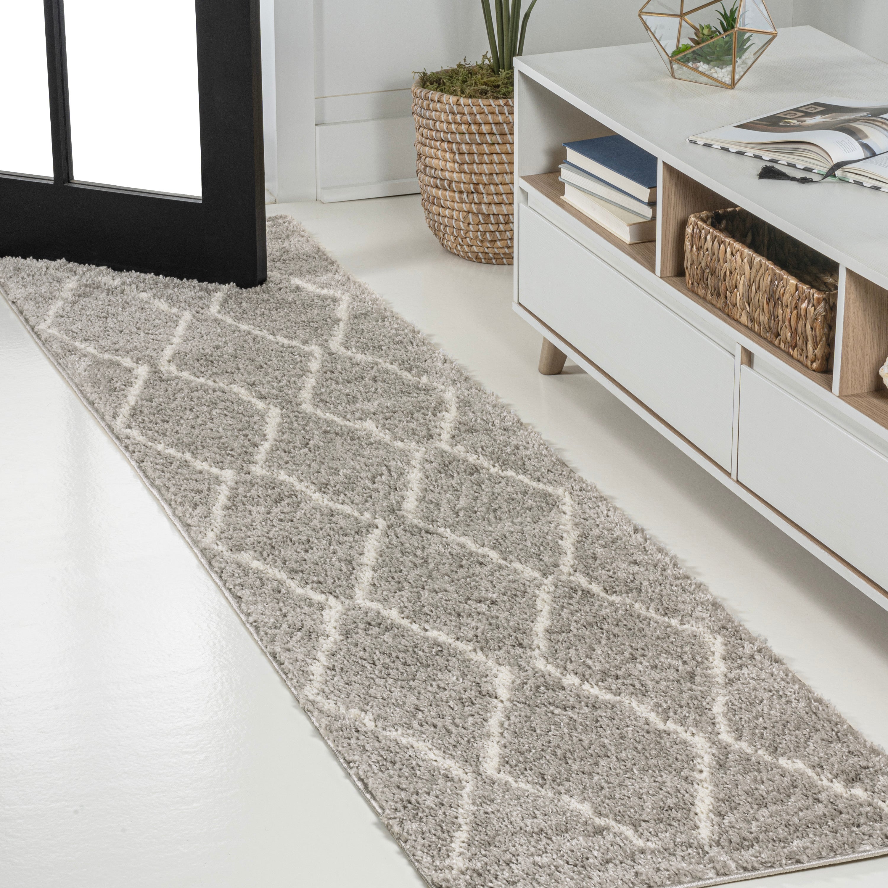 Catala Moroccan Diamond Shag Runner Rug