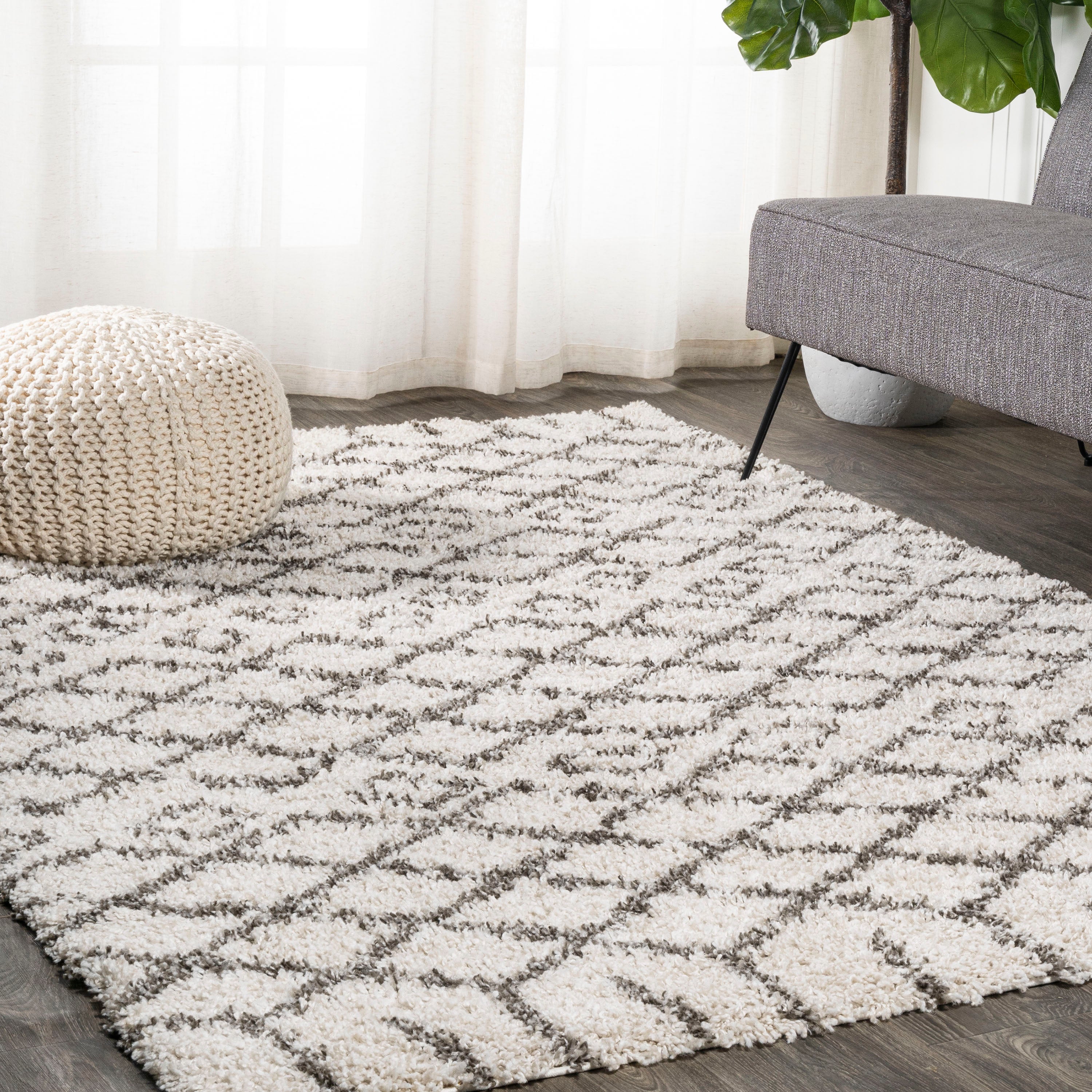 Algaida Moroccan Diamond Shag Area Rug