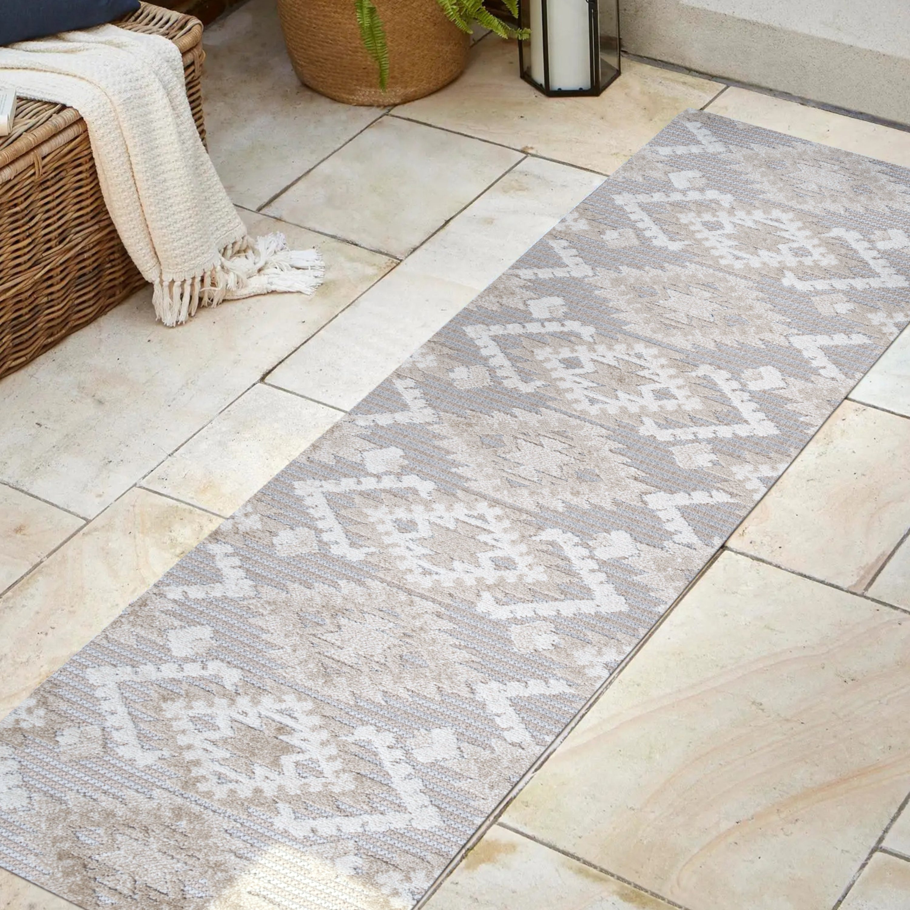 Sumak High-Low Pile Neutral Diamond Kilim Indoor/Outdoor Runner Rug