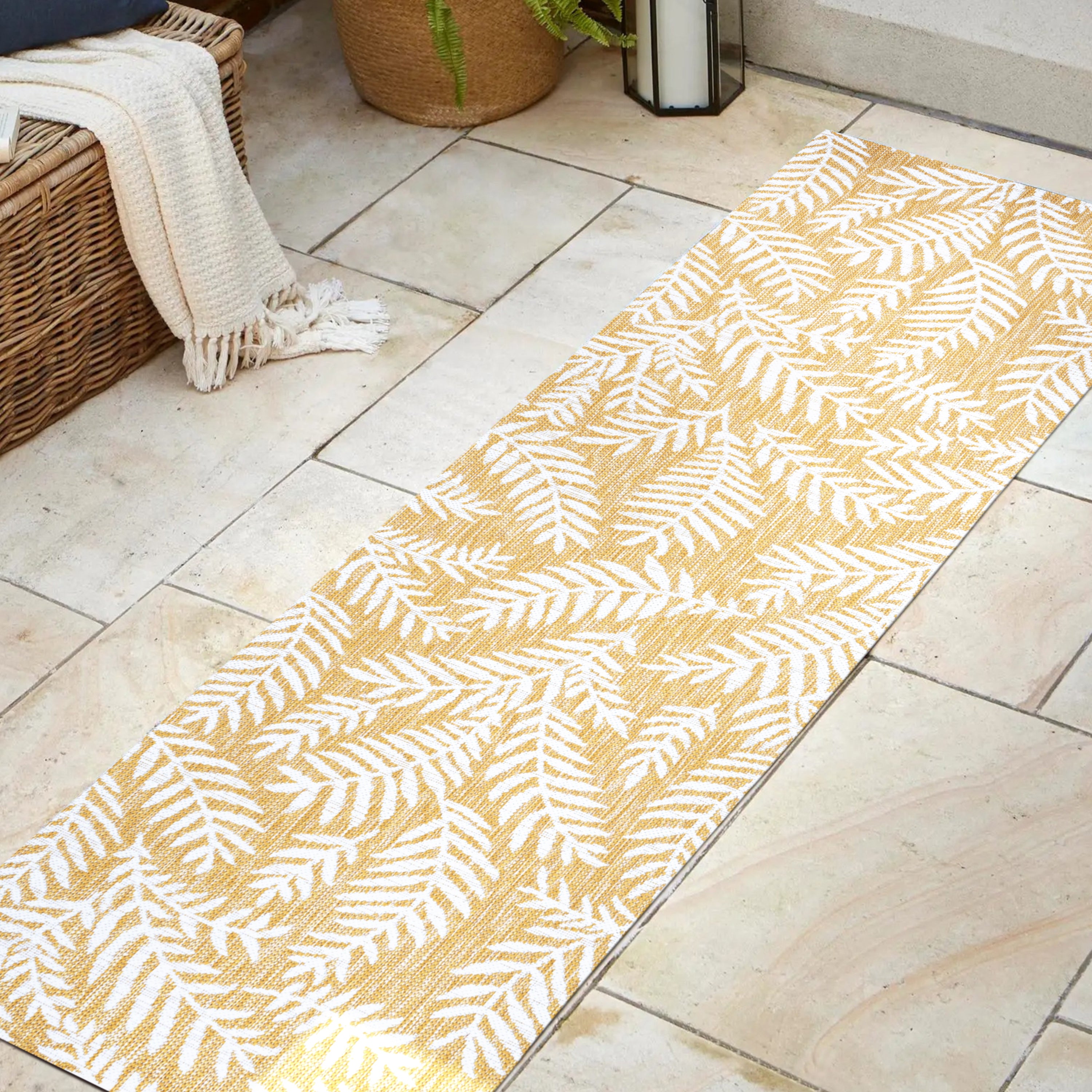 Nevis Palm Frond Indoor/Outdoor Runner Rug