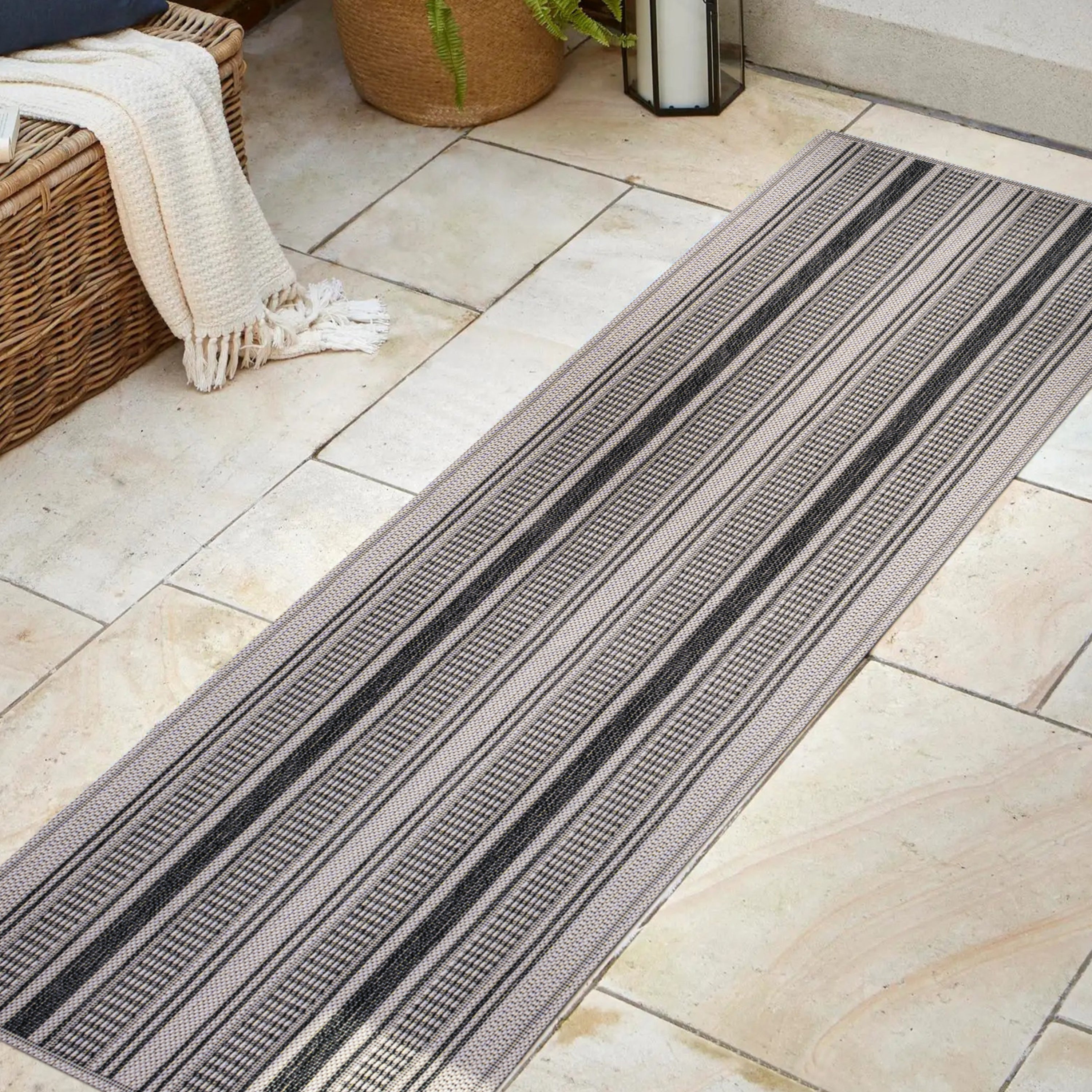 Haynes Modern Double Stripe Indoor/Outdoor Runner Rug