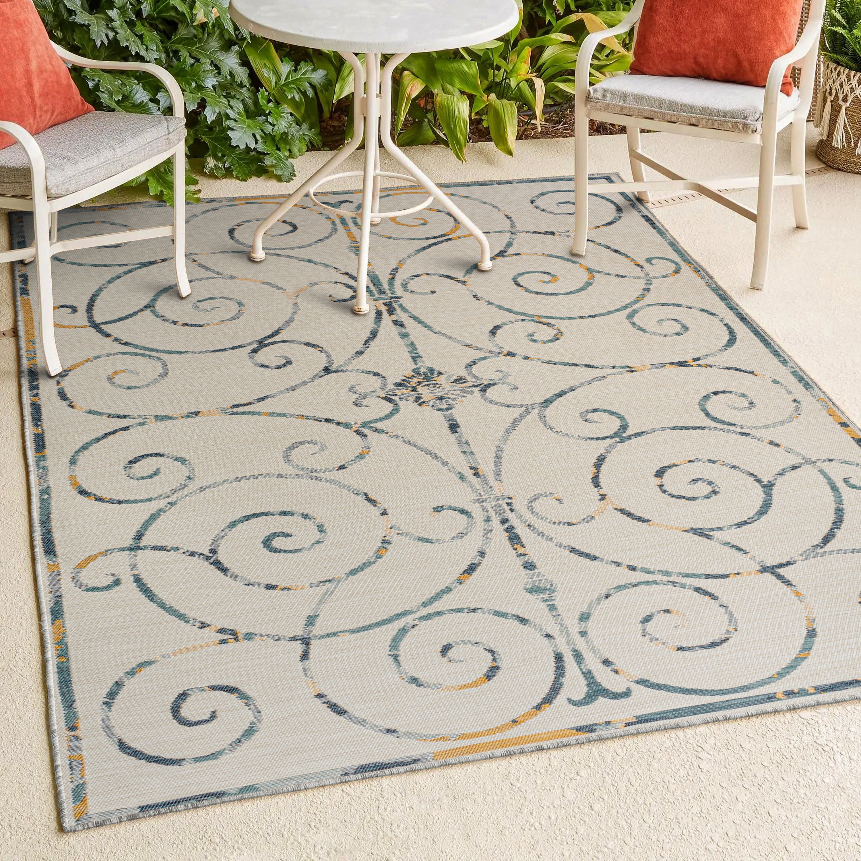 Danae Classic Cottage Filigree Scroll Reversible Machine-Washable Indoor/Outdoor Area Rug