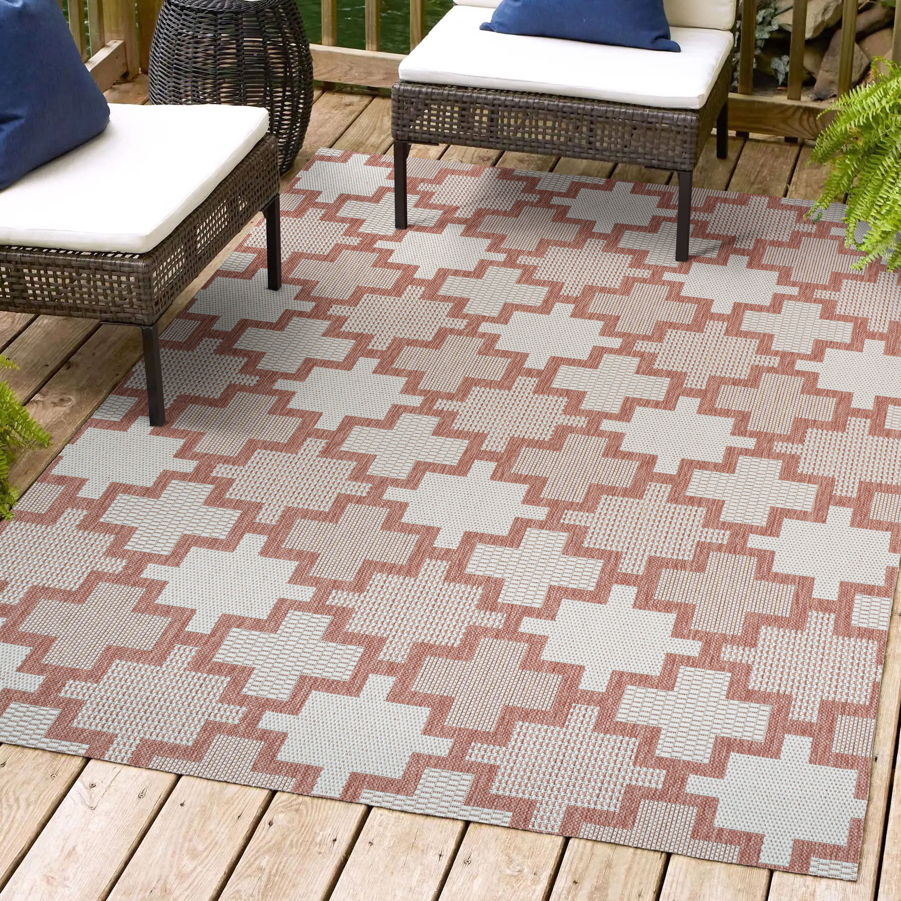 Cyrus Simple Geometric Tile Pattern Indoor/Outdoor Area Rug