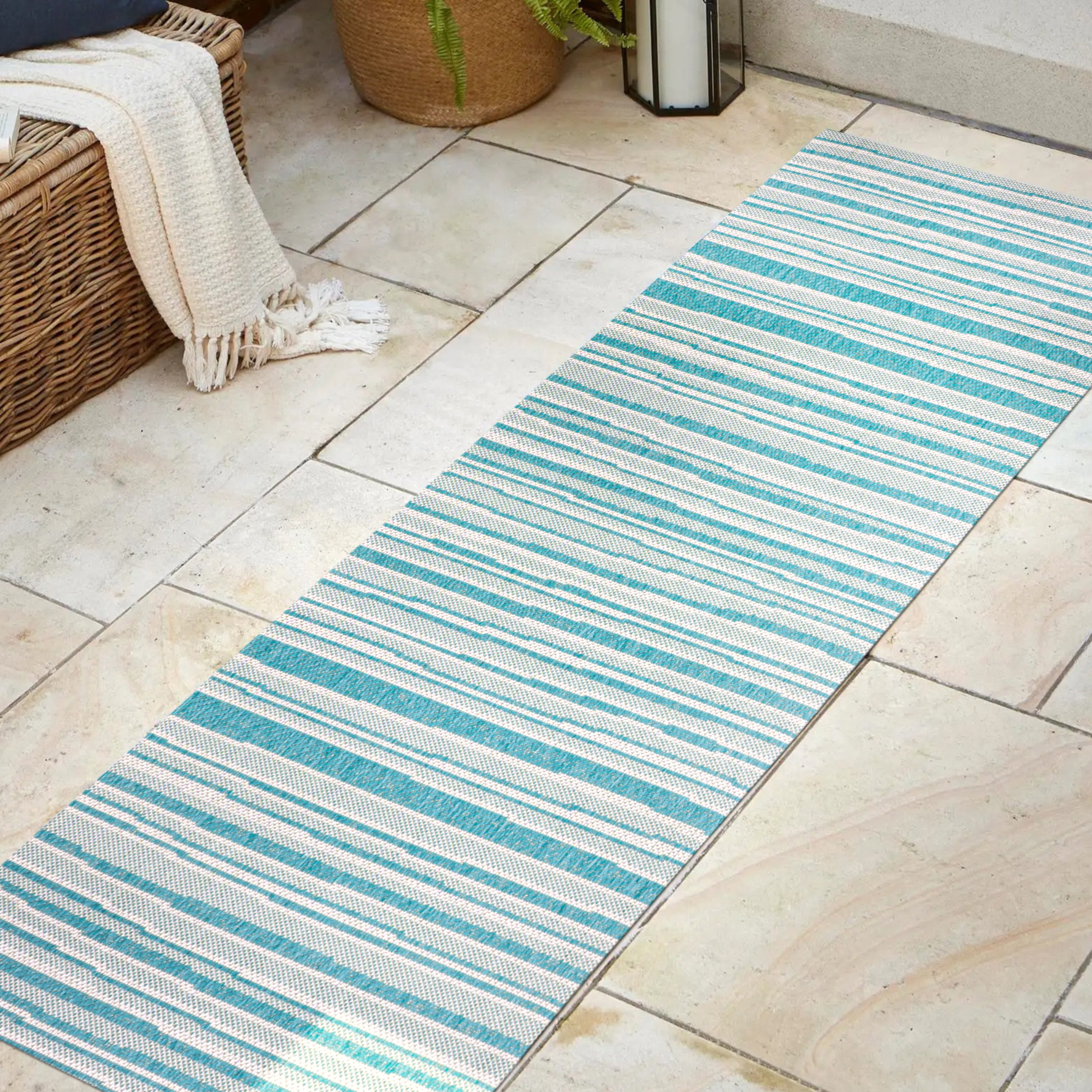 Castara Wavy Stripe Modern Indoor/Outdoor Runner Rug