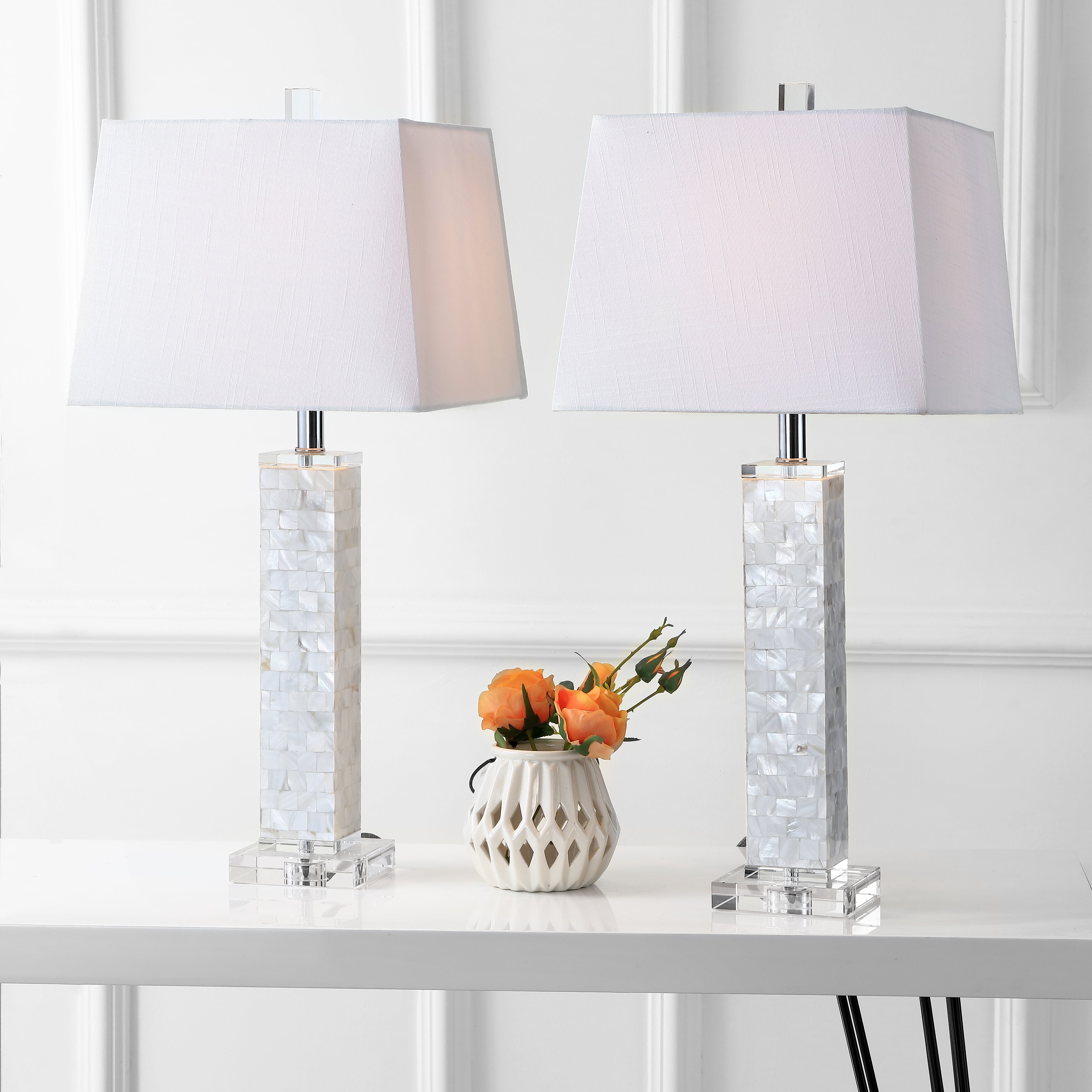 Noelle Seashell LED Table Lamp