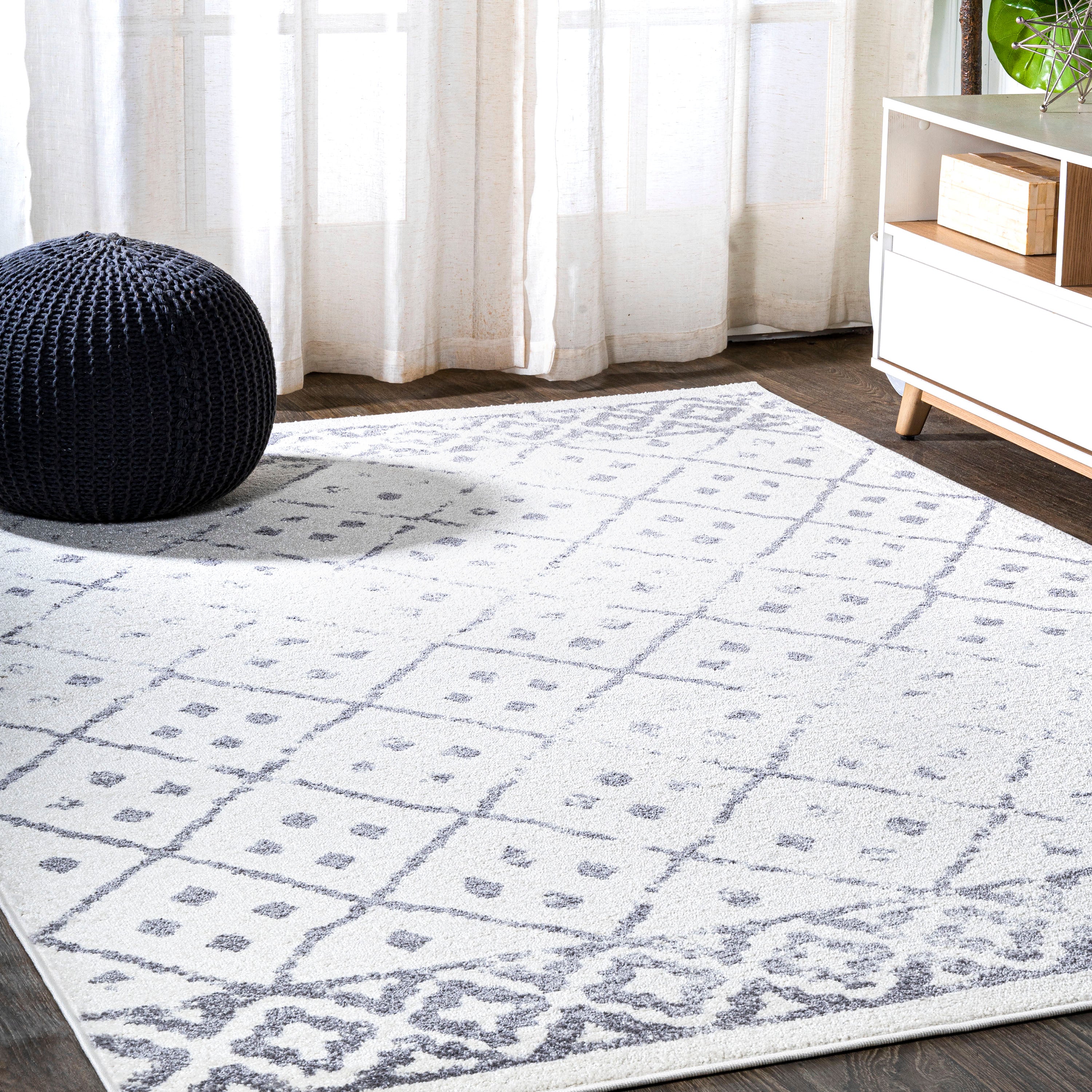 Juba Moroccan Geometric Diamond Area Rug