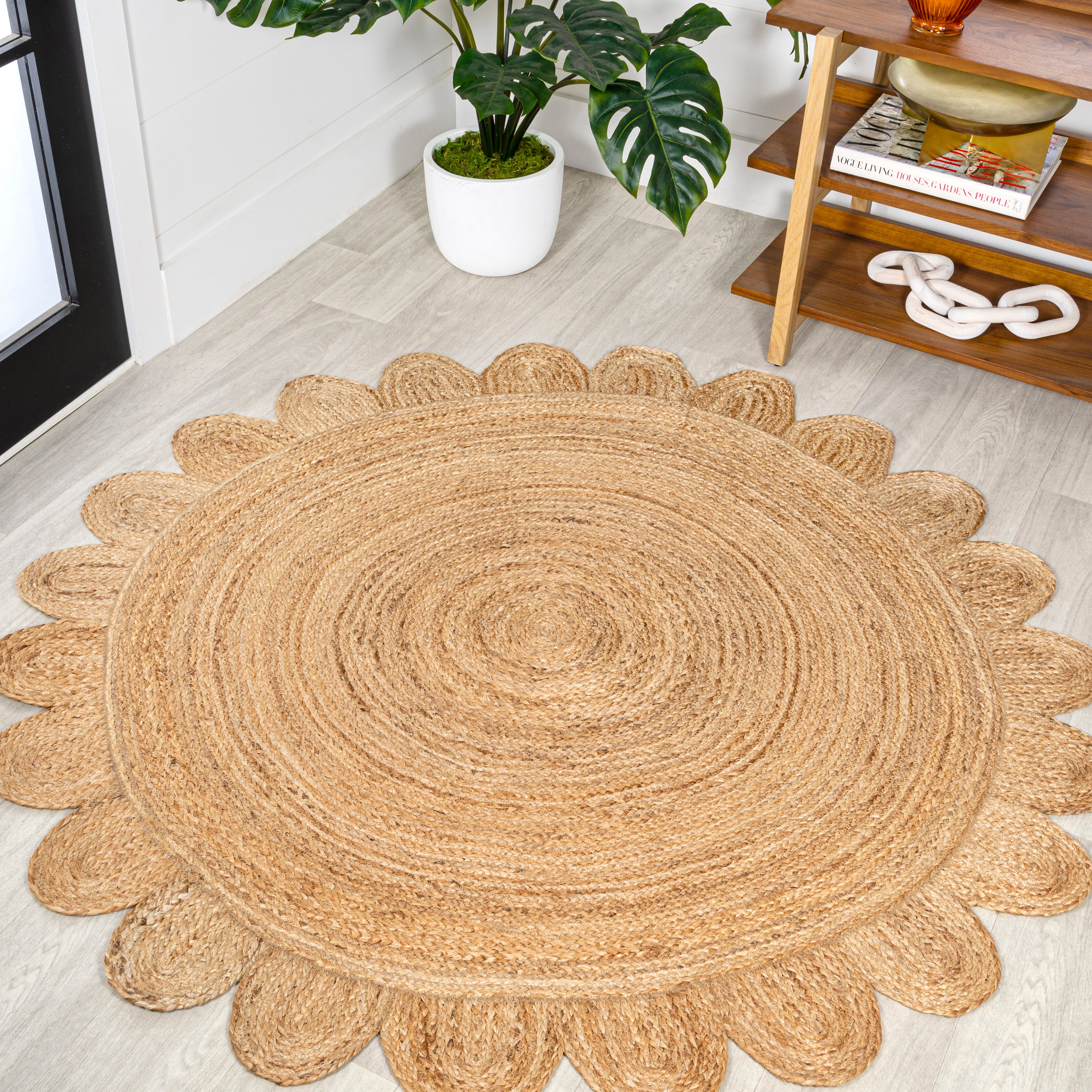 Petal Boho Jute Scalloped Circle Round Area Rug