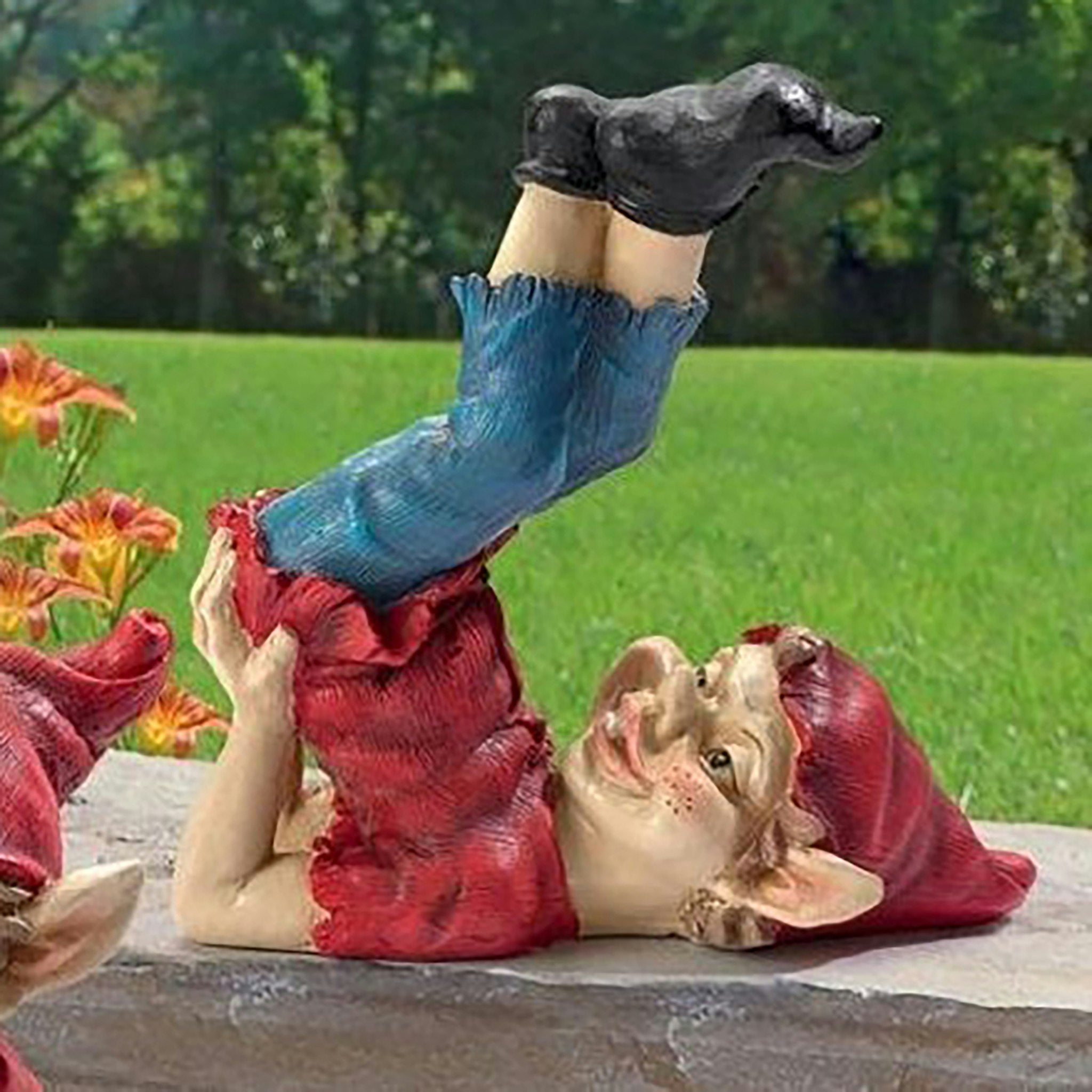 Eccentric Elf Garden Gnome Statue: Spazz