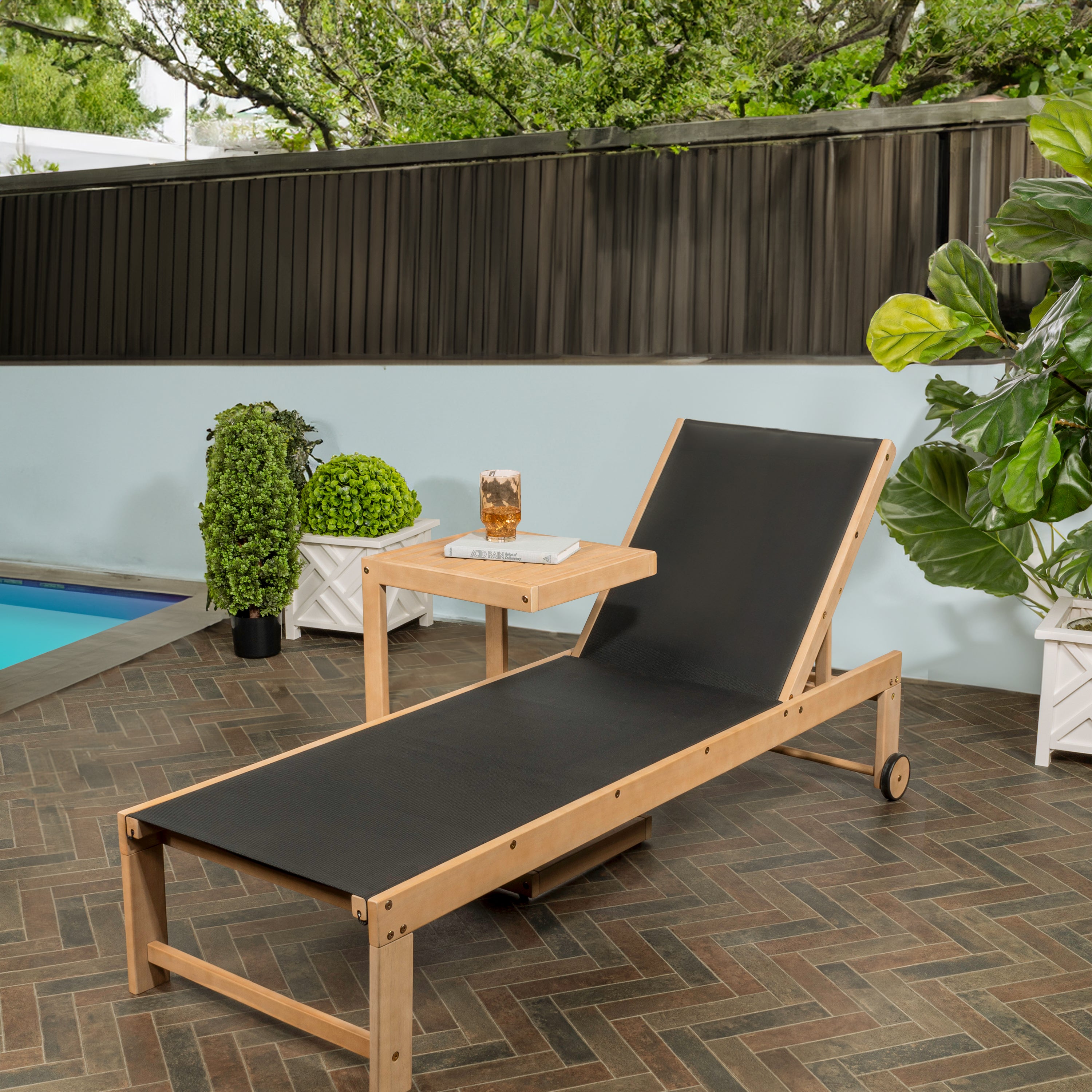 Trabuco Coastal Modern Acacia Wood Mesh 3-Position Outdoor Chaise Lounge Set with Side Table