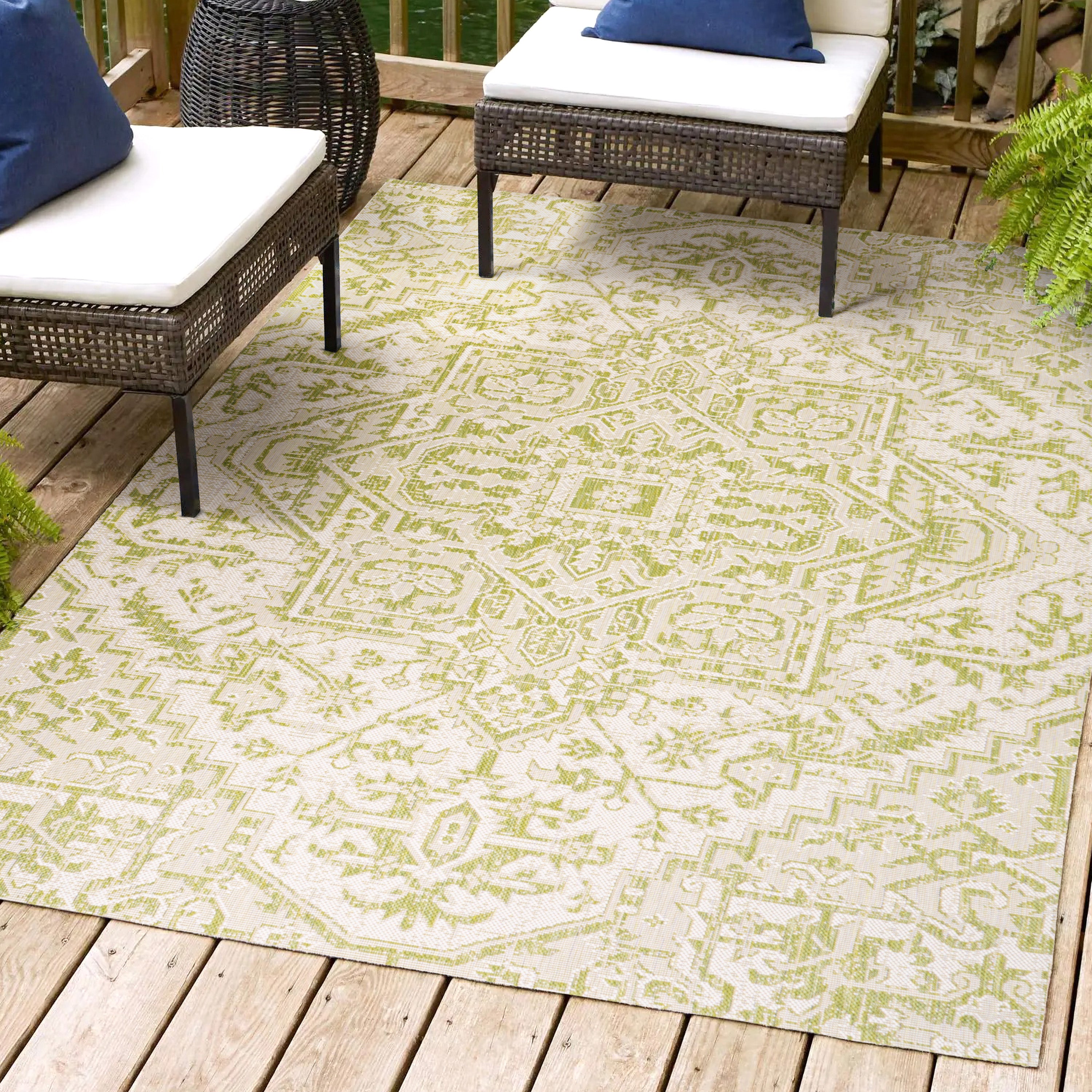 Estrella Bohemian Medallion Weave Indoor/Outdoor Area Rug