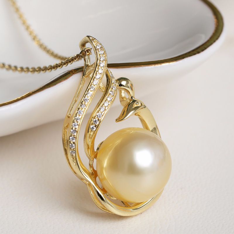 Silver Pearl Pendant