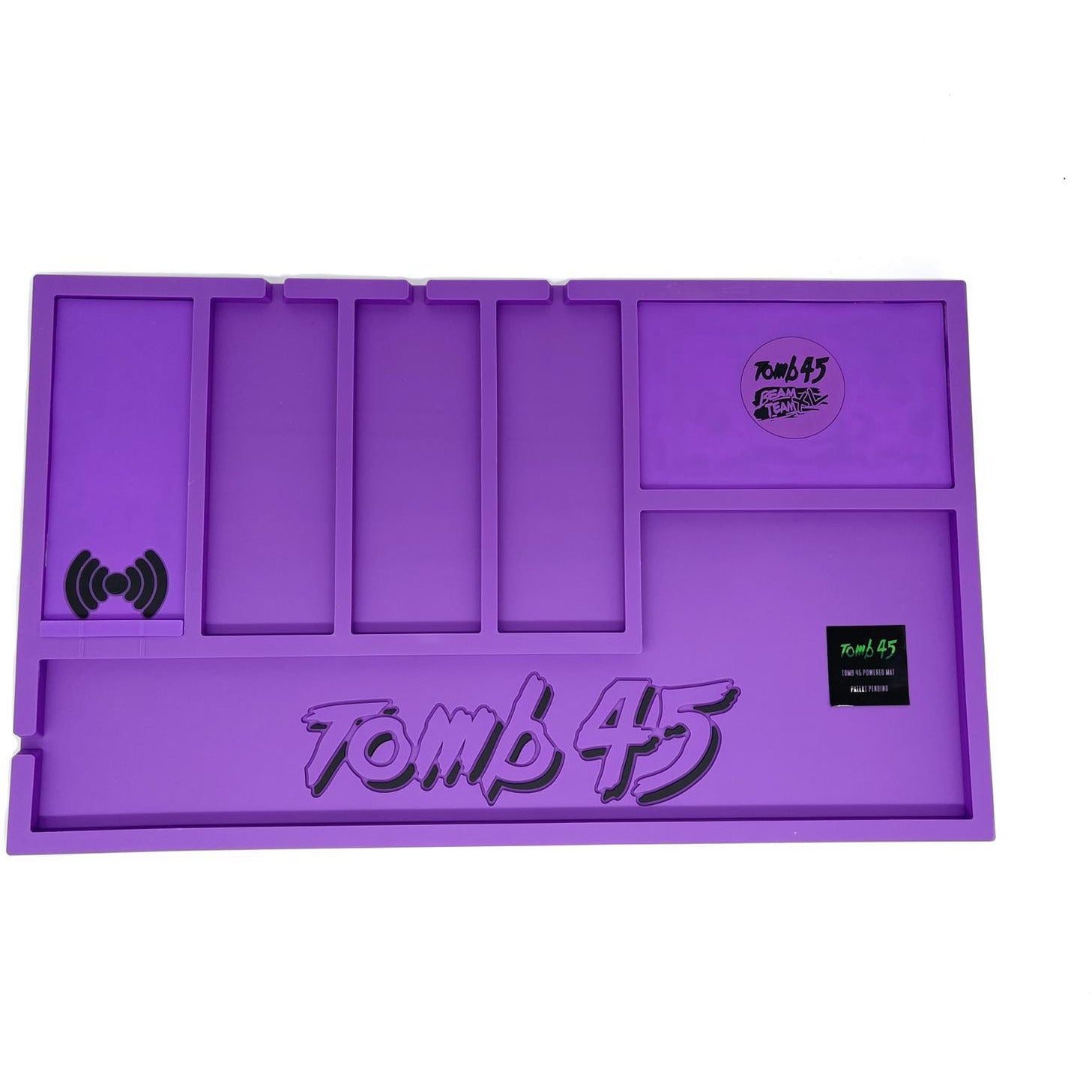 Tomb45 Powered Wireless Clipper Charging Organizing Mat - Purple