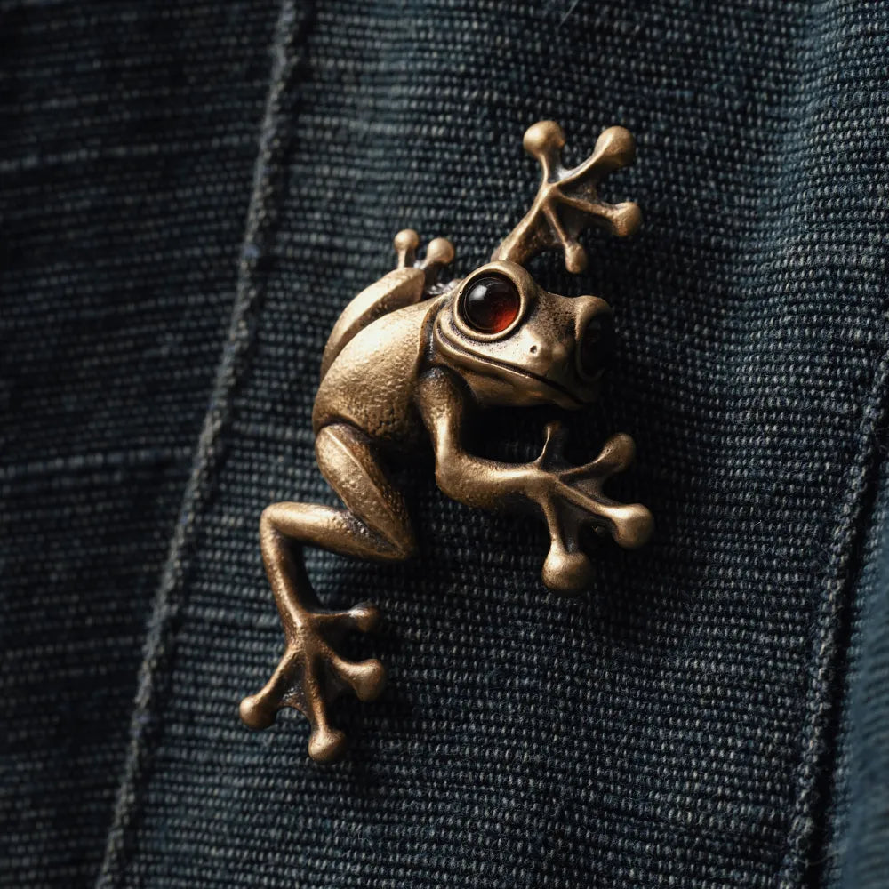 Tree Frog Brooch