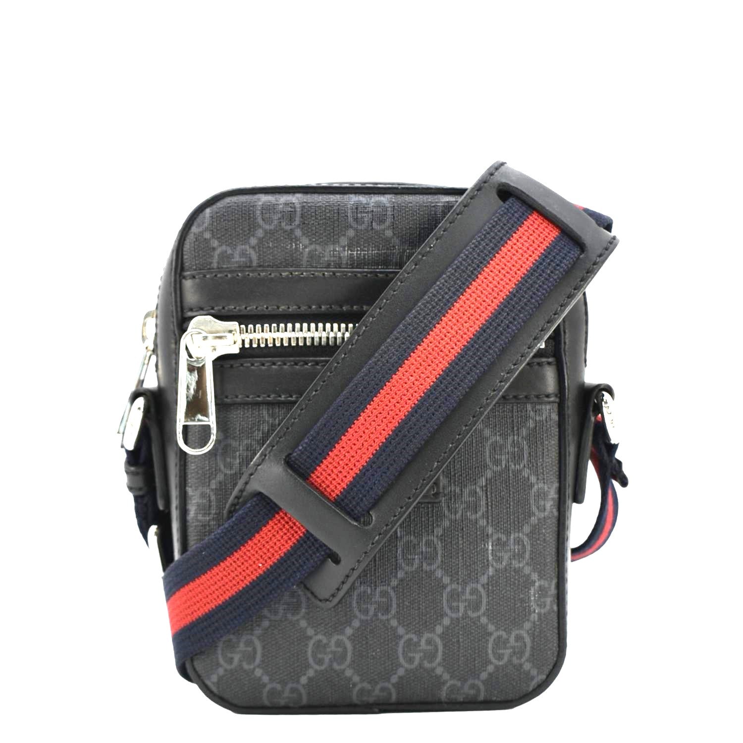 GUCCI GG Supreme Canvas Web Messenger Bag Black 598103